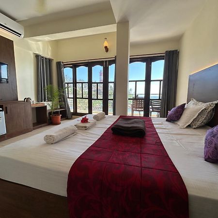 קובאלאם The Ocean Park Beach Resort מראה חיצוני תמונה