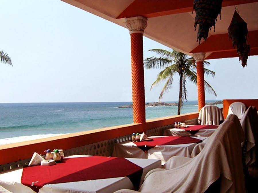 קובאלאם The Ocean Park Beach Resort מראה חיצוני תמונה