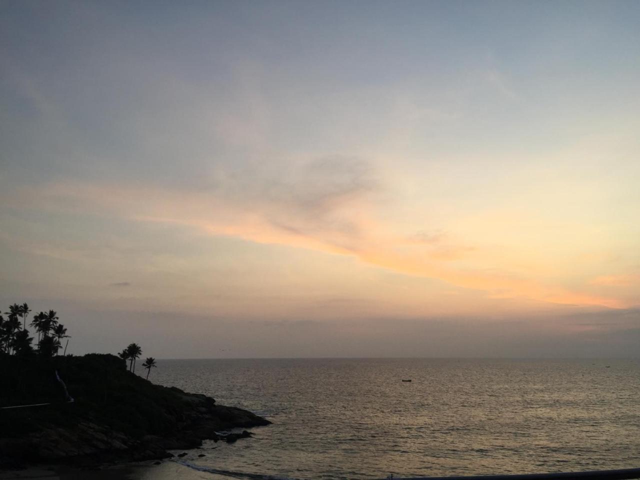 קובאלאם The Ocean Park Beach Resort מראה חיצוני תמונה